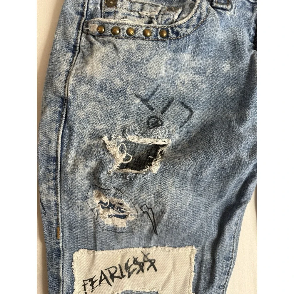 Distressed Street Artist TRUE RELIGION ROCCO Patchwork Relaxed SKINNY Jeans Sz30